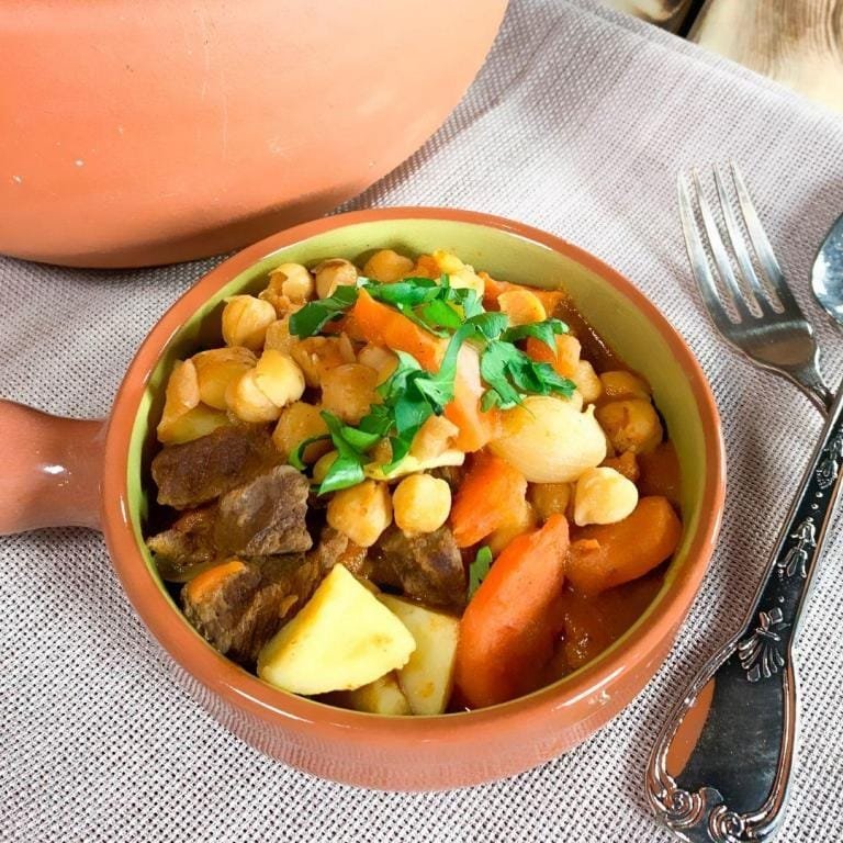 Güveçte Yahni Tarifi & Yahni Tarifleri