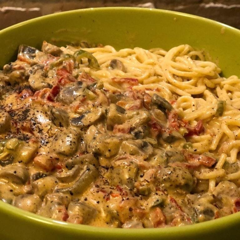 Kremalı Mantarlı Makarna Tarifi & Makarna Tarifleri