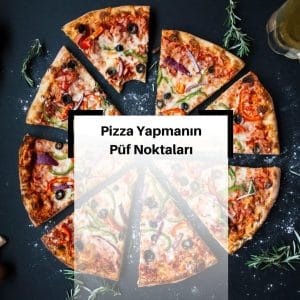 İnce hamurlu, peynirli ve fesleğenli fırından yeni çıkmış pizza