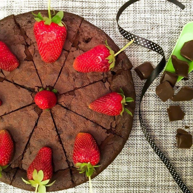 Unsuz Çikolatalı Kek Tarifi & Kek Tarifleri