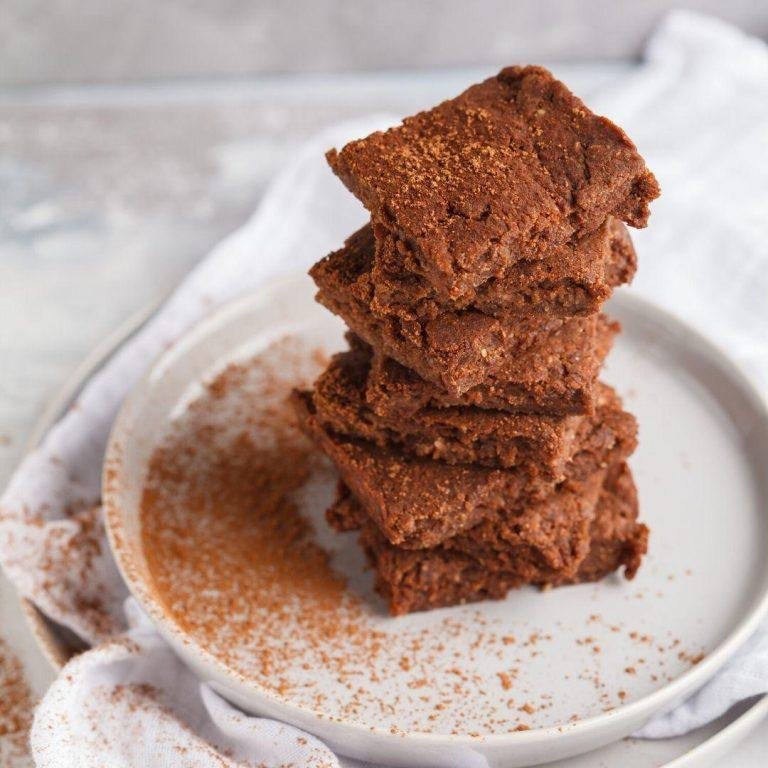 Vegan Çikolatalı Muzlu Kek