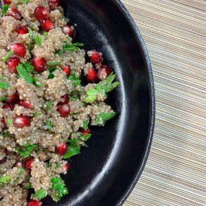 Narlı Kinoa Salatası Tarifi: Taze ve Pratik