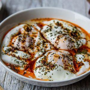 Fırında Lavaş Pizza Tarifi: Çıtır Hamurlu Çılbır Tarifi