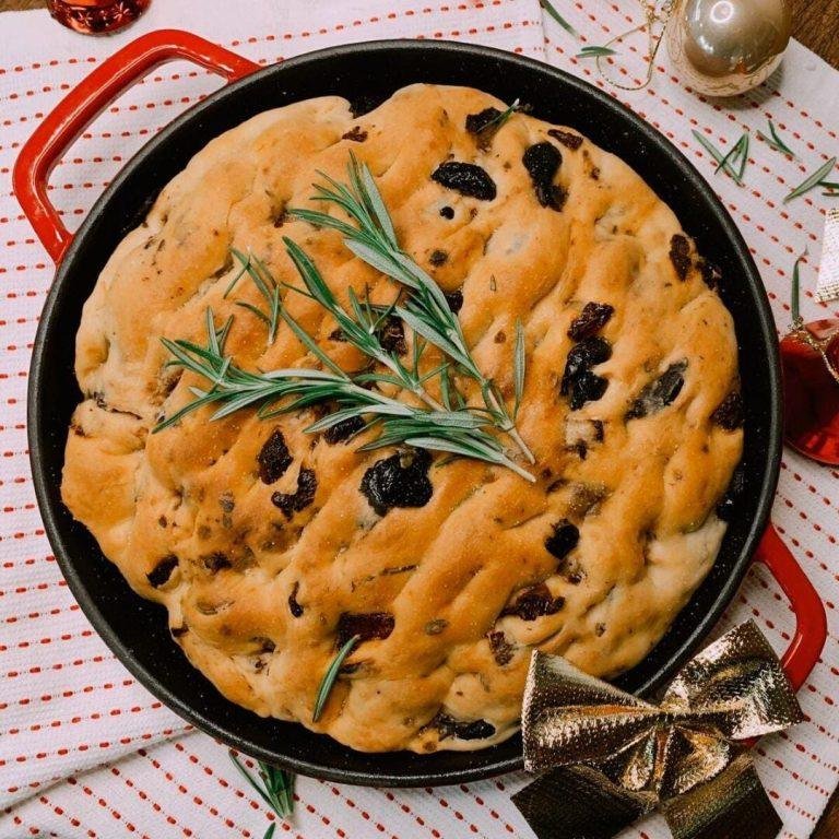 Hecha Sahanda Focaccia Tarifi & İtalya Mutfağı Tarifleri