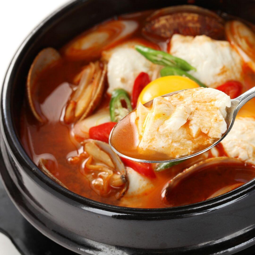 Sundubu-jjigae Tarifi (순두부 찌개) - Yumuşak Tofu Yahnisi & Kore Yemekleri