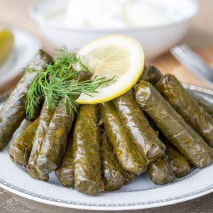 Fırında Somon Tarifi Yaprak Sarması Tarifi: İnce Sarılmış Lezzet