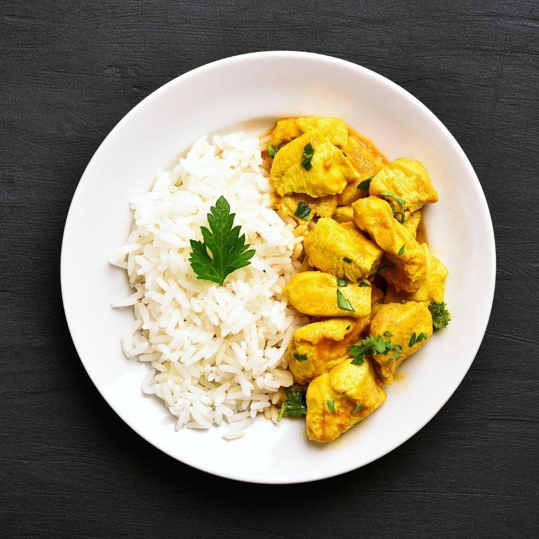 Köri Soslu Tavuk Tarifi: Pratik ve Lezzetli