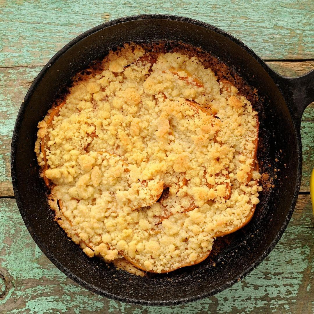 Ayvalı Crumble Tarifi: Cevizli Çıtır Kış Tatlısı (50 Dk)
