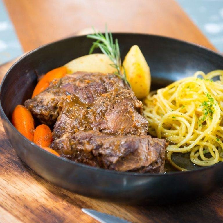 Fırında Kuzu Biftek Tarifi & Fırında Kuzu Biftek Nasıl Yapılır?