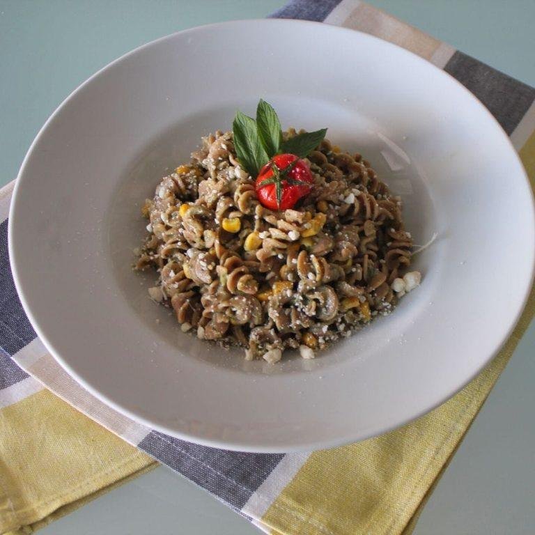 Avokado Soslu Tam Buğday Makarna Tarifi & Avokado Soslu Tam Buğday Makarna Yapılışı