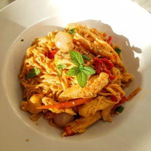 Alıç Sirkesi Tarifi Tavuklu Noodle Tarifi: Pratik Asya Lezzeti