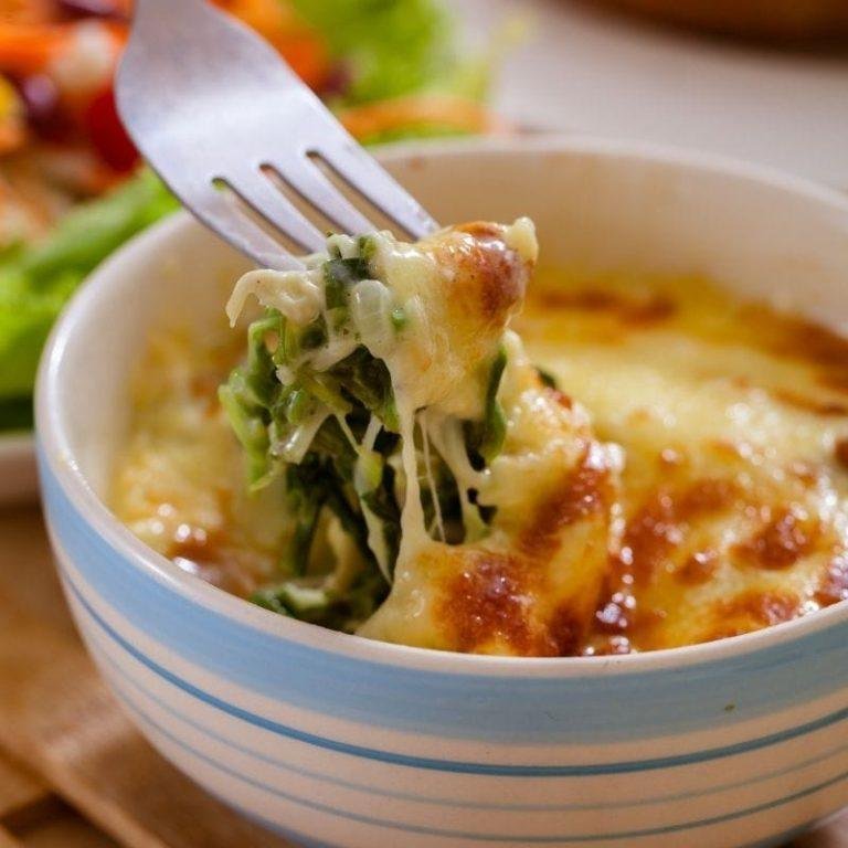 Fırında Kaşarlı Ispanak Tarifi & Fırında Kaşarlı Ispanak Yapılışı