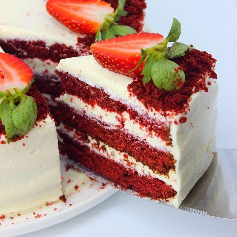 Red Velvet Pasta Tarifi & Red Velvet Pasta Nasıl Yapılır? Red Velvet Kek Tarifi - Kırmızı Kadifenin Büyüsünü Keşfedin!