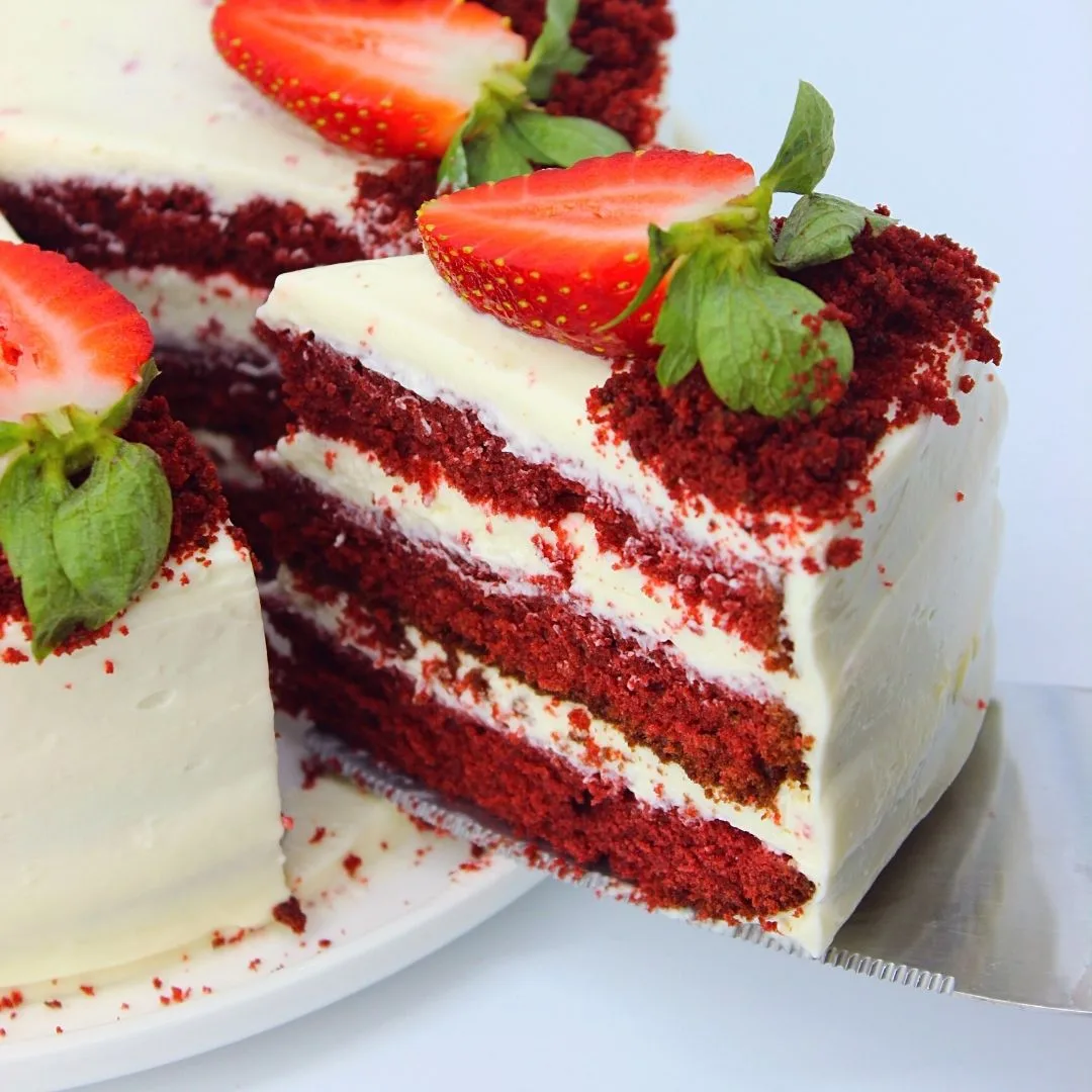 Red Velvet Kek Tarifi - Kırmızı Kadifenin Büyüsünü Keşfedin! Red Velvet Pasta Tarifi & Red Velvet Pasta Nasıl Yapılır? Red Velvet Kek Tarifi - Kırmızı Kadifenin Büyüsünü Keşfedin!