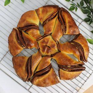 Çikolatalı Fındık Kremalı Çörek Tarifi