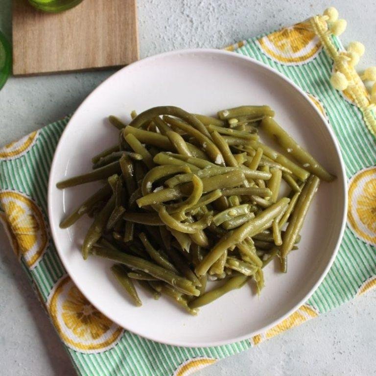 Börülce Salatası Tarifi Börülce Salatası Nasıl Yapılır?