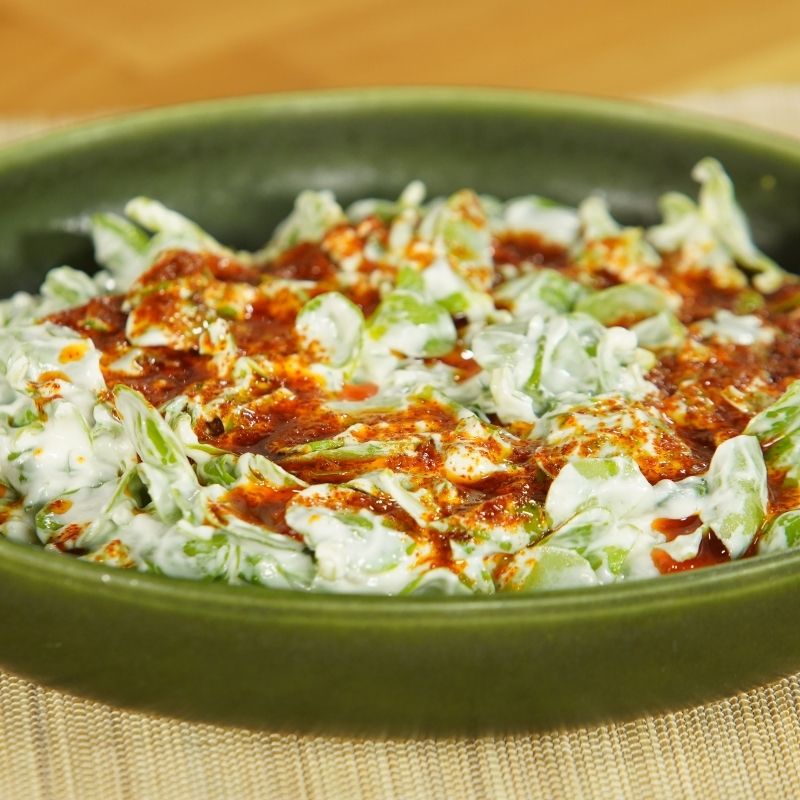 Yoğurtlu Semizotu Salatası Tarifi & Yoğurtlu Semizotu Salatası Nasıl Yapılır?