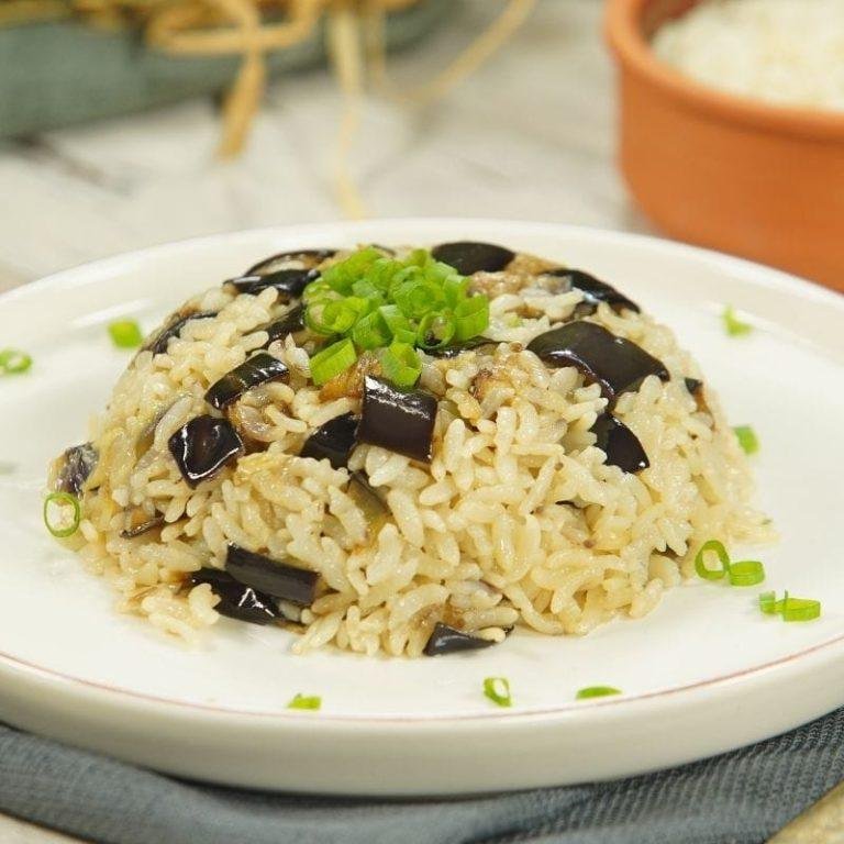 Patlıcanlı Pilav Tarifi & Patlıcanlı Pilav Nasıl Yapılır?