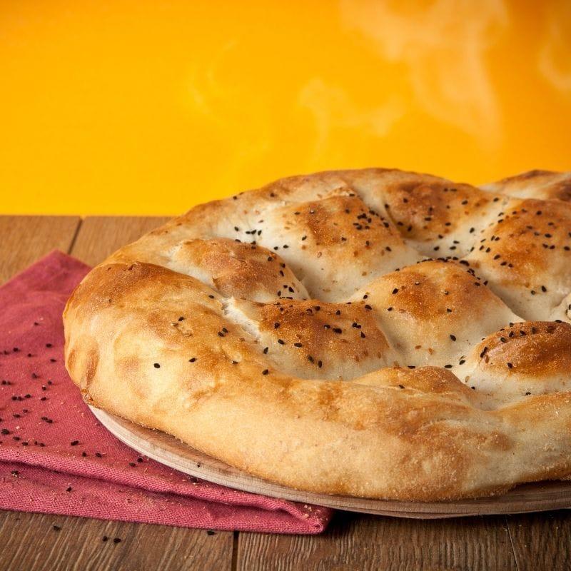 Ramazan Pidesini Sıcakken Yemek Neden Zararlı?