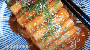 Tteokbokki Tarifi: Acı Tatlı Kore Lezzeti