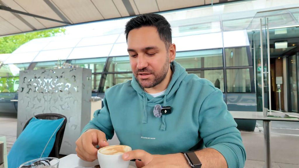 Café Landtmann: Tarihî Atmosferde Şinitzel ve Mozart Tatlısı Deneyimi 