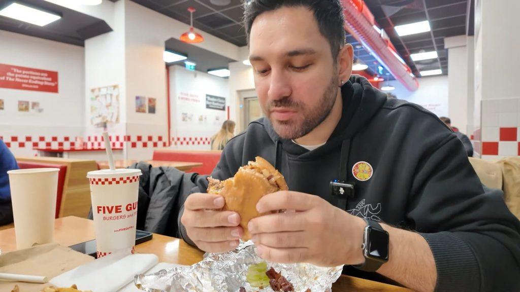 Five Guys: Bonus Hamburger Deneyimi 