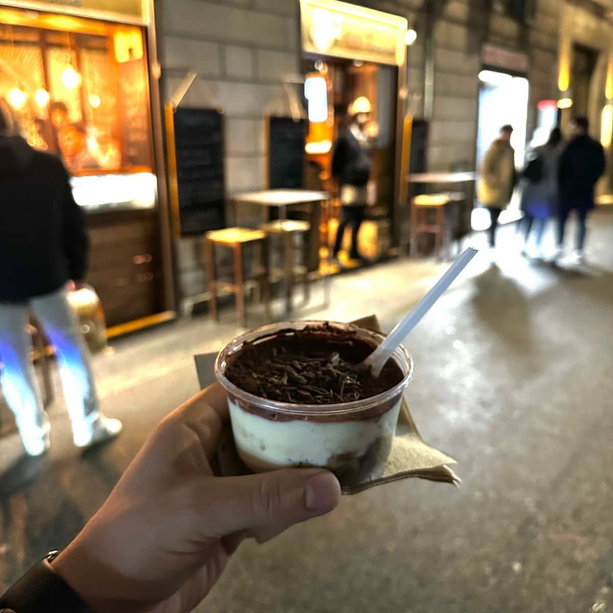 Mr. 100 Tiramisu Roma: 100 Farklı Tatta Tiramisu Deneyimi mr.100 tiramisu
