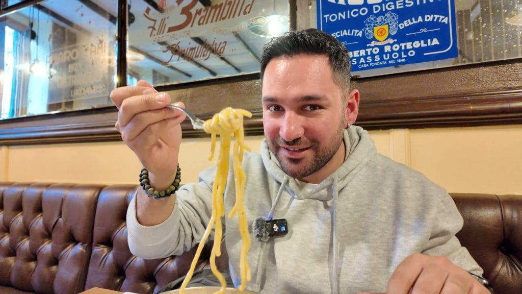 Tonnarello: Trastevere’nin En Popüler Makarna Duraklarından Biri 🍝✨ Denemeye Hazır mısınız? (Roma)