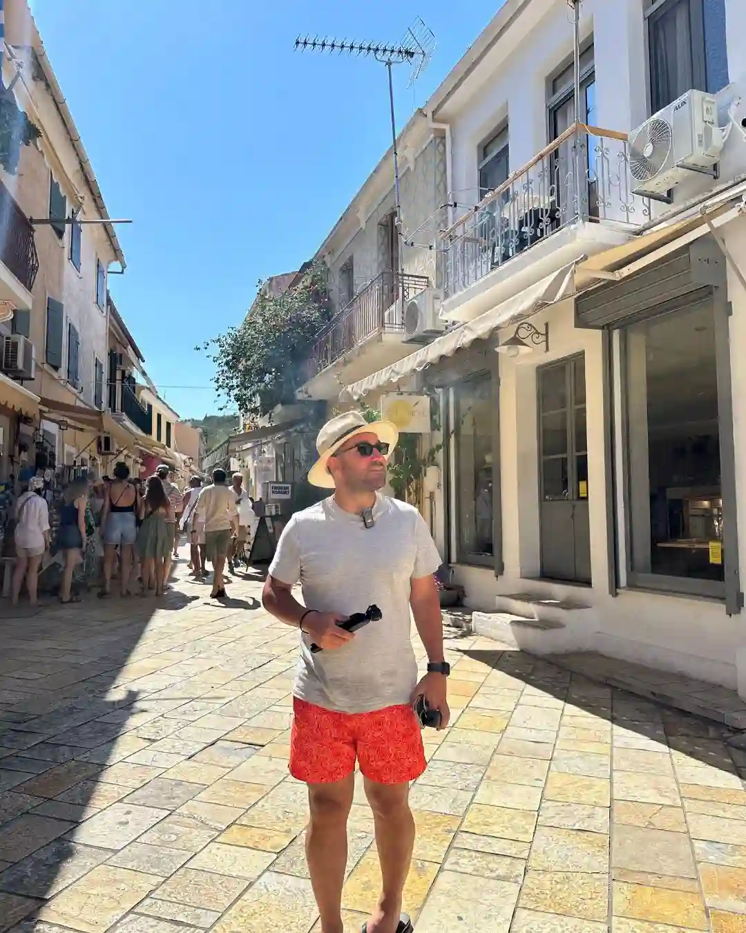 Paxos & Antipaxos VLOG ve Gezi Rehberi Paxos adasından genel bir gezi manzarası