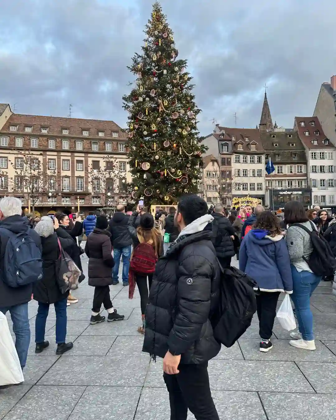 Alsas bölgesi noel pazarları vlog'dan bir kare