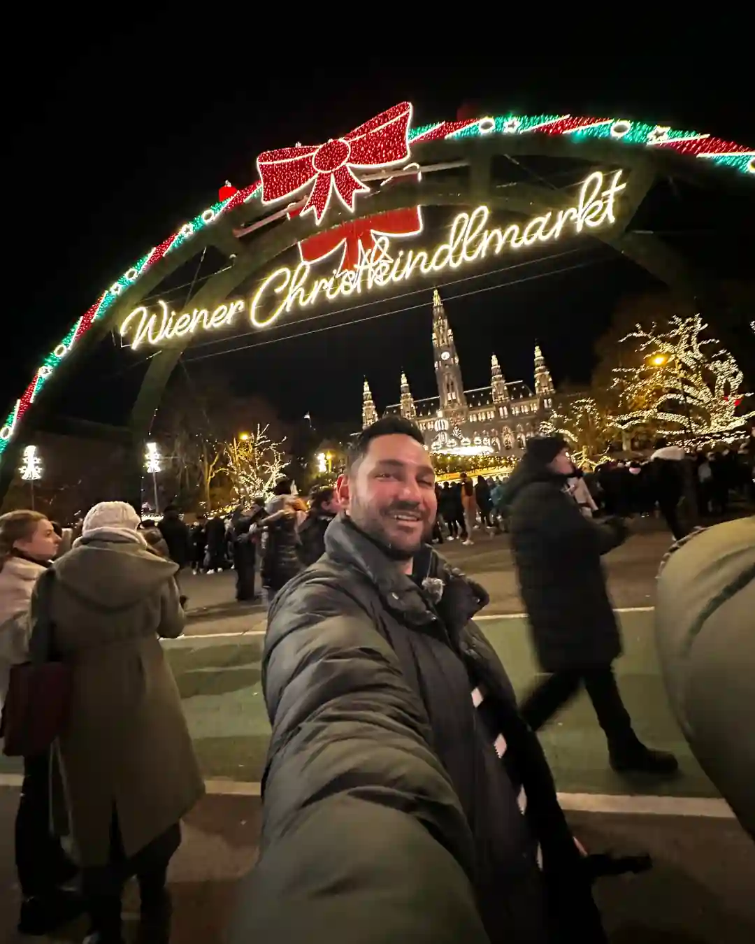 Viyana Prater Dönme Dolap ve Noel dönemi ışıkları