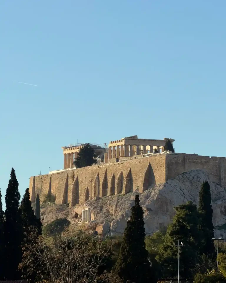 Atina Gezi Rehberi Akropolis'te Parthenon Tapınağı'nın sütunlarından yakın çekim
