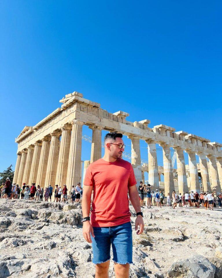 Partenon, Athena'nın tapınağıdır, MÖ 5. yüzyılda Atina Akropolisi'nde inşa edilmiştir