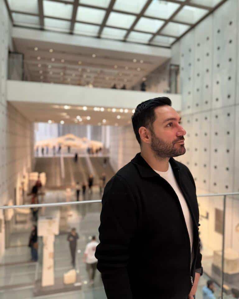 Akropolis Müzesi: Tarihin Camla Buluştuğu Yer