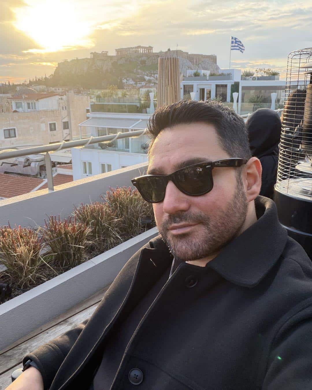 Ermou 18 Beyond The Horizon: Atina’da Manzara ve Lezzet Deneyimi