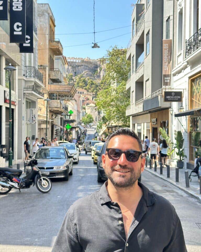 Ermou Caddesi Atina'nın Kalbinde Alışveriş Rehberi