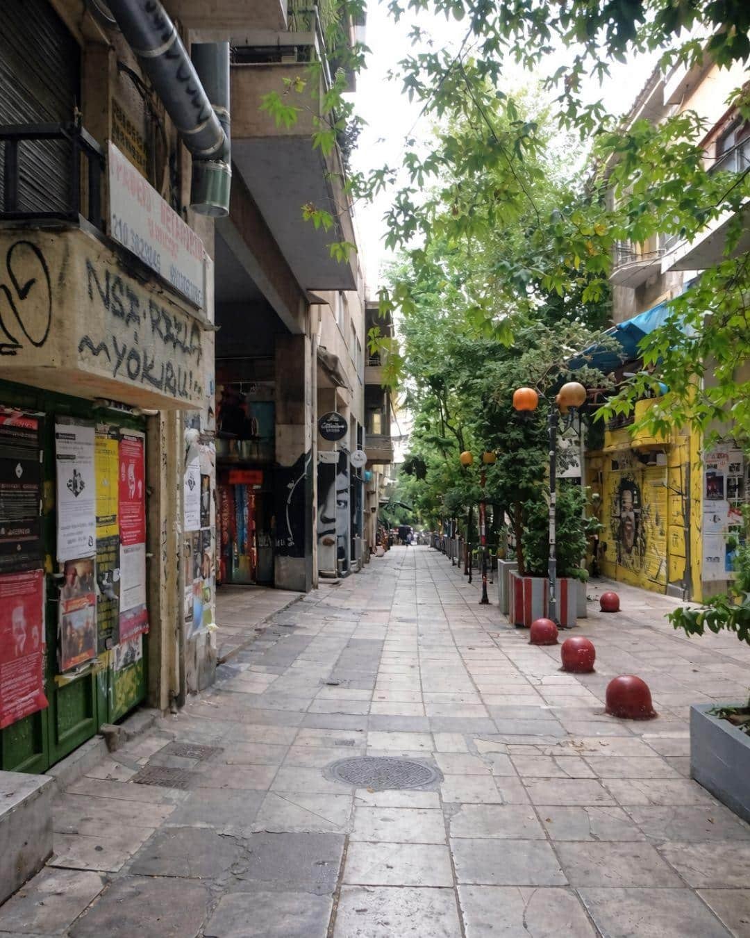 Atina Gezilecek Yerler Listesi: Haritalı ve Detaylı Anlatım Exarcheia Semti: Atina'nın Alternatif Ruhu ve Gezi Rehberi