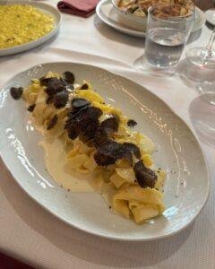 Il Grande Nuti - türüflü permasanlı makarna