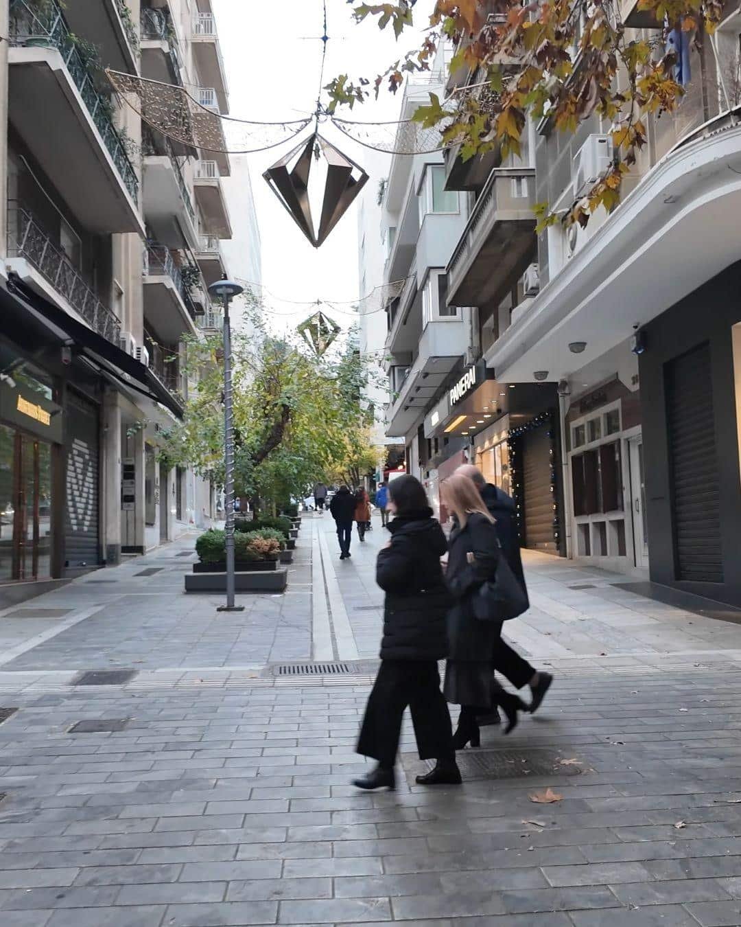 Atina Gezilecek Yerler Listesi: Haritalı ve Detaylı Anlatım Kolonaki Semti: Atina’da Lüks ve Lezzet Dolu Bir Keşif