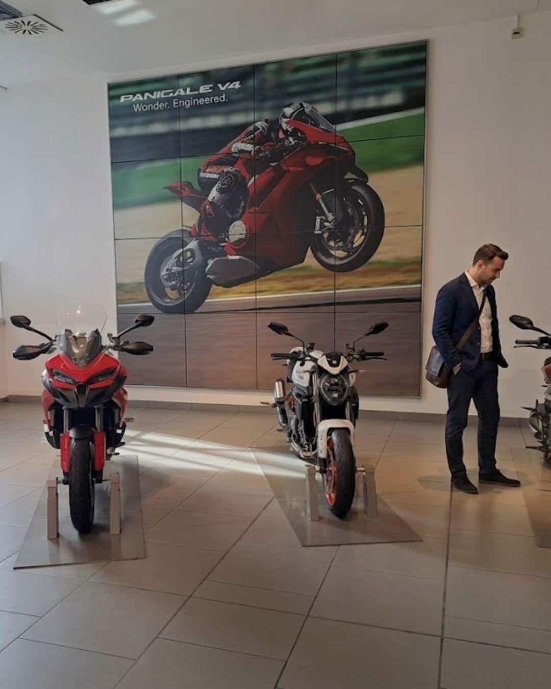 Bolonya (Bologna) Gezilecek Yerler Listesi: Haritalı ve Detaylı Anlatım Ducati Müzesi Bologna: Fabrika Turu, Yarış Motorları ve Motor Vadisi Rehberi 2026