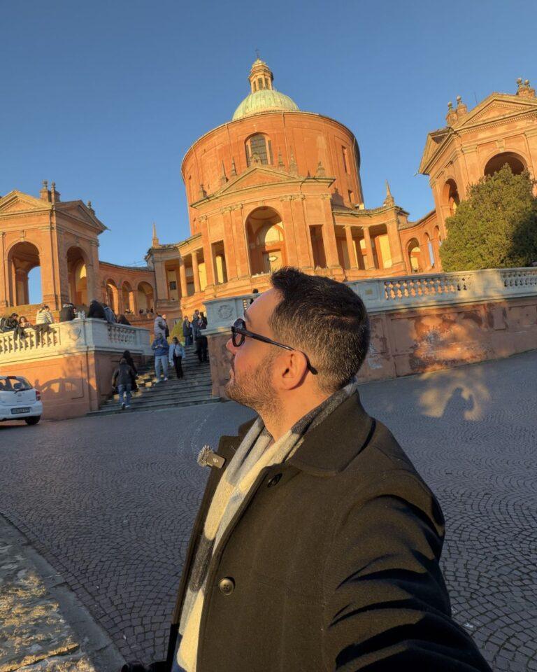 Bologna tepesinde yer alan ikonik Santuario di Madonna di San Luca bazilikası