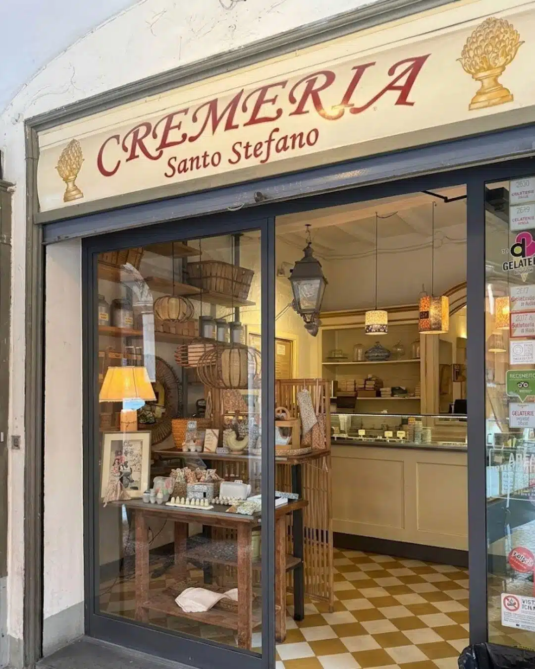 Cremeria Funivia ve Cremeria Santo Stefano Bologna: Doğal Gelato ve Bologna'nın En İyi Dondurma Adresleri