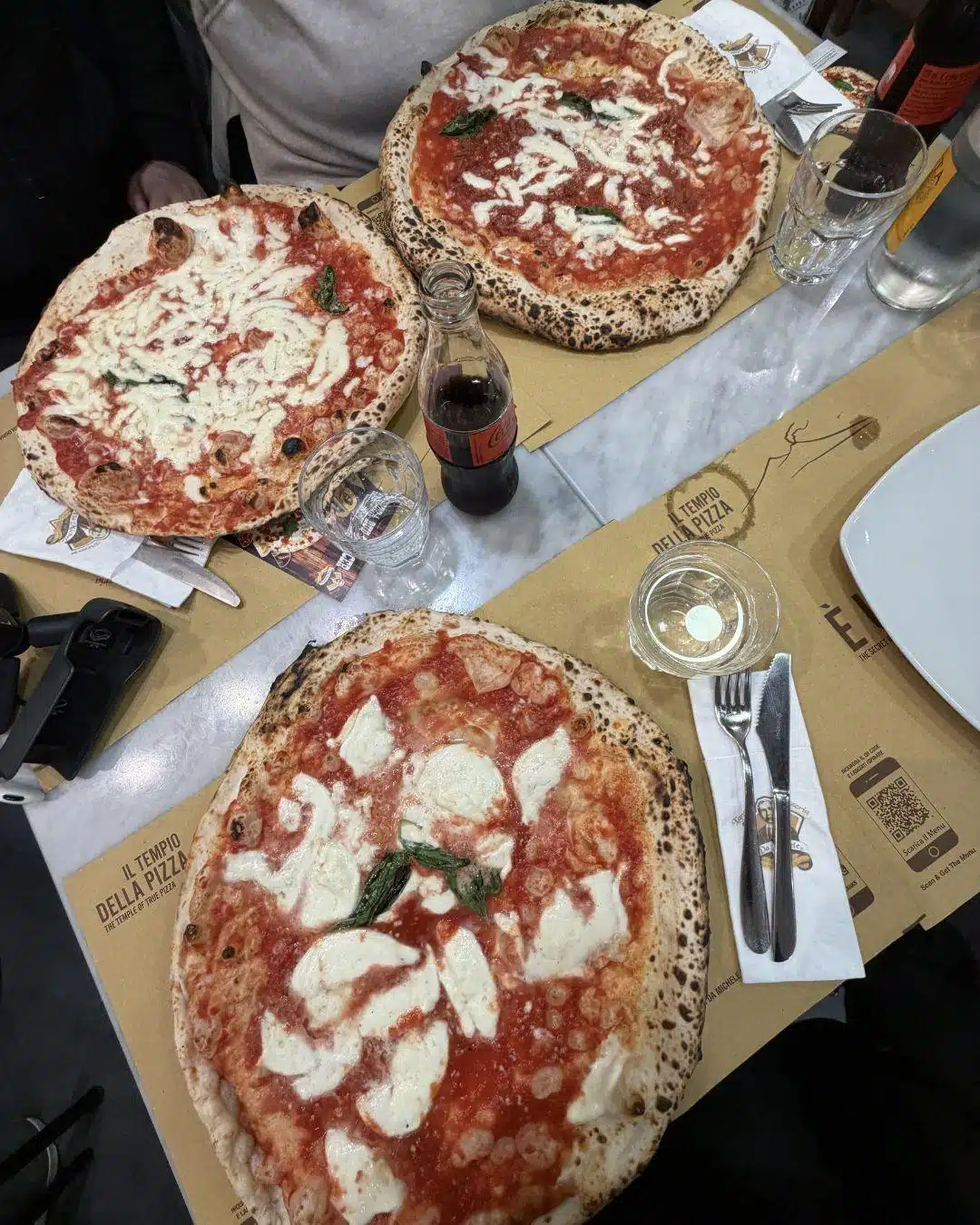 Da Michele Bologna: Efsane Napoli Pizzacısı - Devasa Porsiyonlar