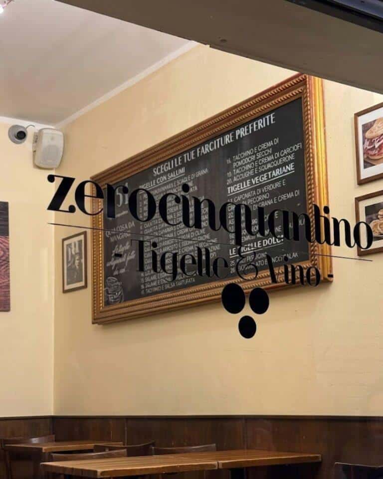 Zerocinquantuno İçine yumuşak squacquerone peyniri ve yöresel salamlar doldurulmuş sıcak tigelle ve pofuduk crescentine hamurları