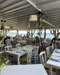 Atina Rivierasi: En İyi Plajlar ve Vouliagmeni Gölü (2026) Atina Rivierasi: En İyi Plajlar ve Vouliagmeni Gölü (2026)