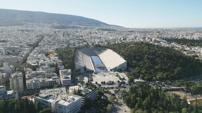 Panathenaic Stadyumu, Ardittos Tepesi ve çevresindeki şehir havadan