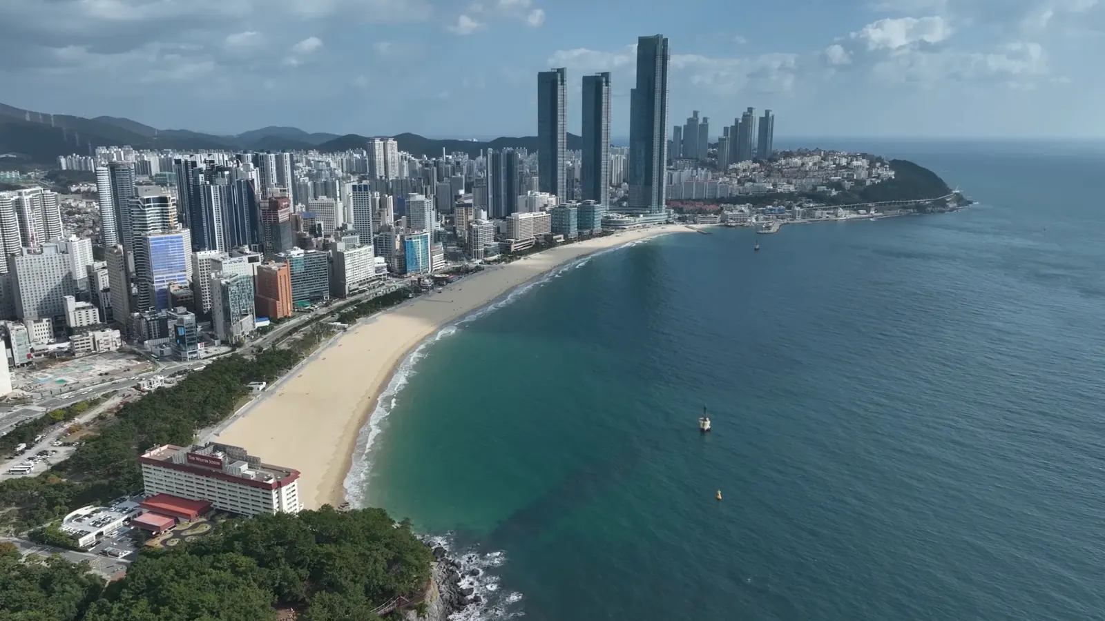 Haeundae Plajı ve gökdelenler, havadan görünüm, Busan