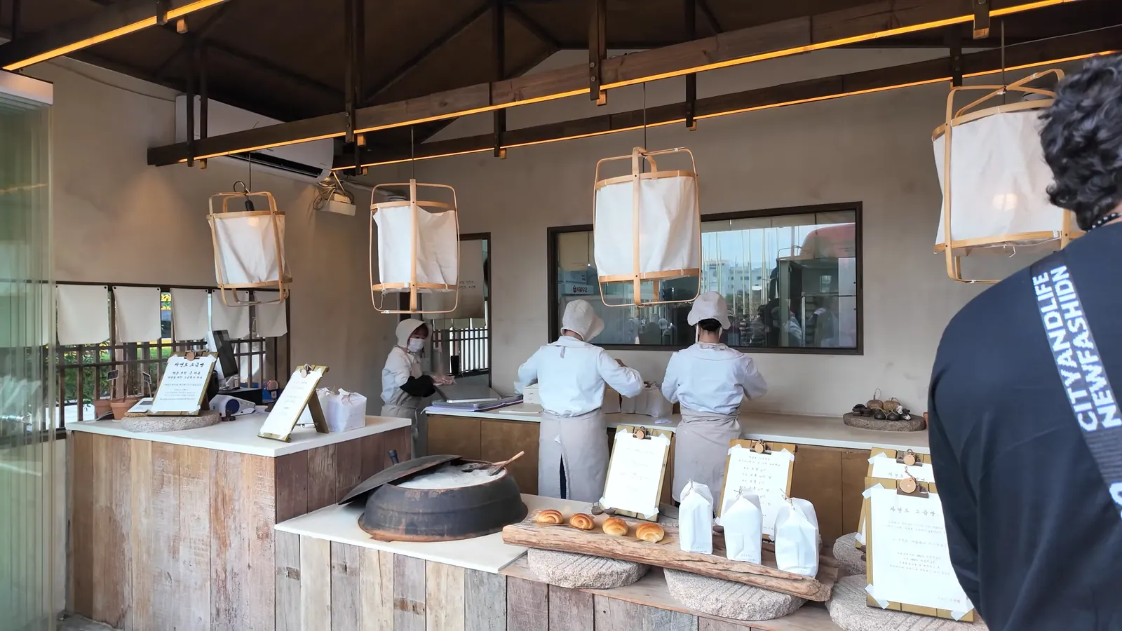 Jayeondo Sogeumppang’da salt bread (tuzlu tereyağlı ekmek), Busan
