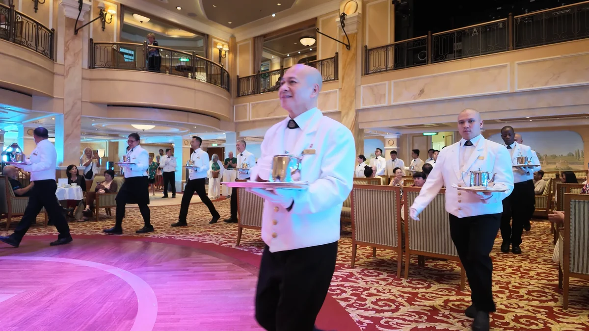 Queen Victoria Gemi Turu 2026: Cunard ile Akdeniz'de 7 Gece, Gemide Neler Var Queen Victoria gemisinde beş çayı servisi